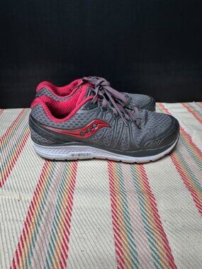 Saucony Echalon 6 Woman's Size 7.5